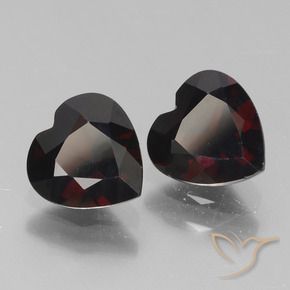 Shop natural 1.80ct ダークレッド パイロープガーネット gems, 心臓, from モザンビーグ at GemSelect. In stock, global shipping!