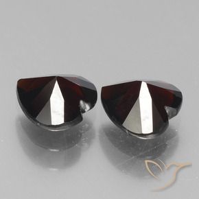 Shop natural 1.80ct ダークレッド パイロープガーネット gems, 心臓, from モザンビーグ at GemSelect. In stock, global shipping!