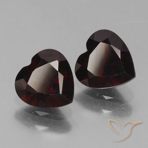 Shop natural 1.82ct 黒がかった赤 パイロープガーネット gems, 心臓, from モザンビーグ at GemSelect. In stock, global shipping!