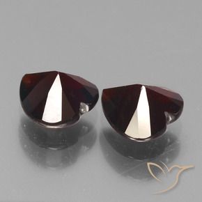 Shop natural 1.82ct 黒がかった赤 パイロープガーネット gems, 心臓, from モザンビーグ at GemSelect. In stock, global shipping!