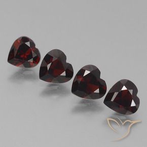Shop natural 3.32ct ダークレッド パイロープガーネット gems, 心臓, from モザンビーグ at GemSelect. In stock, global shipping!