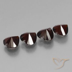 Shop natural 3.32ct ダークレッド パイロープガーネット gems, 心臓, from モザンビーグ at GemSelect. In stock, global shipping!