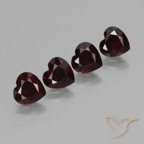 Shop natural 3.52ct ダークレッド パイロープガーネット gems, 心臓, from モザンビーグ at GemSelect. In stock, global shipping!