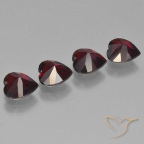 Shop natural 3.17ct ダークレッド パイロープガーネット gems, 心臓, from モザンビーグ at GemSelect. In stock, global shipping!