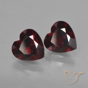 Shop natural 1.79ct ディープレッド パイロープガーネット gems, 心臓, from モザンビーグ at GemSelect. In stock, global shipping!