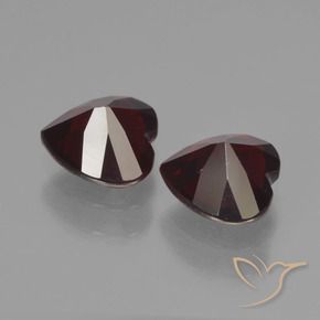 Shop natural 1.77ct ディープレッド パイロープガーネット gems, 心臓, from モザンビーグ at GemSelect. In stock, global shipping!
