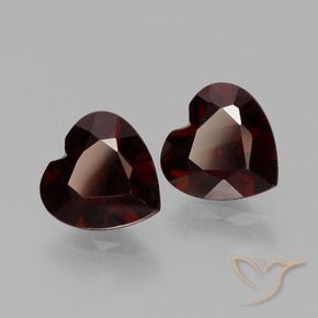 Shop natural 1.87ct ダークレッド パイロープガーネット gems, 心臓, from モザンビーグ at GemSelect. In stock, global shipping!
