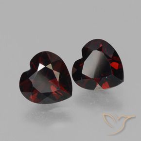 Shop natural 1.74ct 黒がかった赤 パイロープガーネット gems, 心臓, from モザンビーグ at GemSelect. In stock, global shipping!