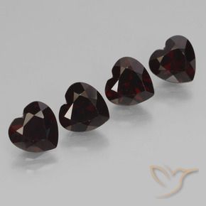 Shop natural 3.81ct ダークレッド パイロープガーネット gems, 心臓, from モザンビーグ at GemSelect. In stock, global shipping!