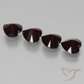 Shop natural 3.81ct ダークレッド パイロープガーネット gems, 心臓, from モザンビーグ at GemSelect. In stock, global shipping!