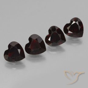 Shop natural 3.23ct 黒がかった赤 パイロープガーネット gems, 心臓, from モザンビーグ at GemSelect. In stock, global shipping!