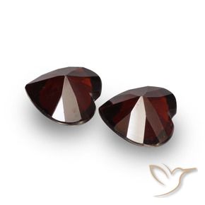 Shop natural 1.77ct 黒がかった赤 パイロープガーネット gems, 心臓, from モザンビーグ at GemSelect. In stock, global shipping!