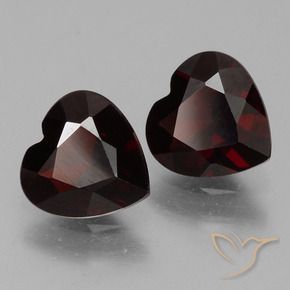 Shop natural 1.63ct ダークレッド パイロープガーネット gems, 心臓, from モザンビーグ at GemSelect. In stock, global shipping!