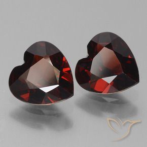 Shop natural 1.55ct ダークレッド パイロープガーネット gems, 心臓, from モザンビーグ at GemSelect. In stock, global shipping!