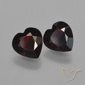 Shop natural 1.63ct 黒がかった赤 パイロープガーネット gems, 心臓, from モザンビーグ at GemSelect. In stock, global shipping!