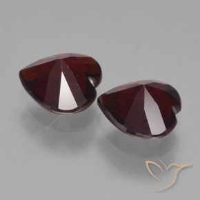 Shop natural 1.65ct 黒がかった赤 パイロープガーネット gems, 心臓, from モザンビーグ at GemSelect. In stock, global shipping!