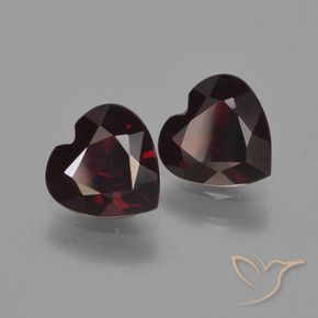 Shop natural 1.62ct ダークレッド パイロープガーネット gems, 心臓, from モザンビーグ at GemSelect. In stock, global shipping!
