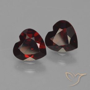 Shop natural 1.64ct ダークレッド パイロープガーネット gems, 心臓, from モザンビーグ at GemSelect. In stock, global shipping!