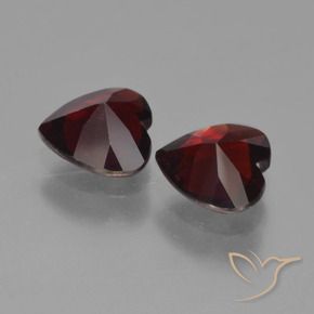 Shop natural 1.64ct ダークレッド パイロープガーネット gems, 心臓, from モザンビーグ at GemSelect. In stock, global shipping!