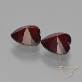 Shop natural 1.63ct ダークレッド パイロープガーネット gems, 心臓, from モザンビーグ at GemSelect. In stock, global shipping!