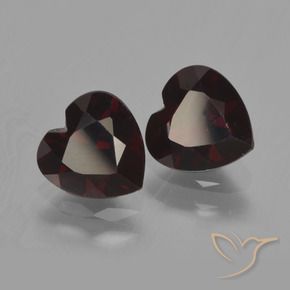 Shop natural 2.00ct 黒がかった赤 パイロープガーネット gems, 心臓, from モザンビーグ at GemSelect. In stock, global shipping!