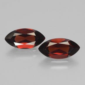 4.48カラットの天然ディープレッドパイロープガーネット（12.1×6 mm・マーキス）