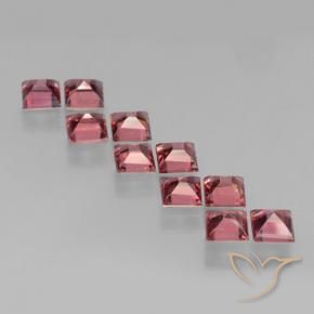 Shop natural 3.84ct ラズベリーレッド パイロープガーネット gems, 四角形, from モザンビーグ at GemSelect. In stock, global shipping!