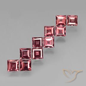 Shop natural 3.82ct ディープレッド パイロープガーネット gems, 四角形, from モザンビーグ at GemSelect. In stock, global shipping!