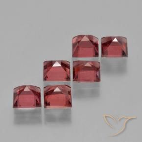 Shop natural 2.74ct ミディアムレッド パイロープガーネット gems, 四角形, from モザンビーグ at GemSelect. In stock, global shipping!