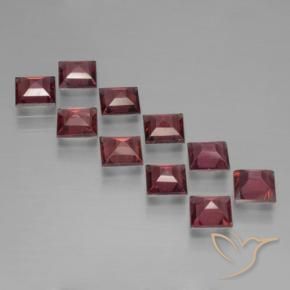 Shop natural 3.98ct ダークレッド パイロープガーネット gems, 四角形, from モザンビーグ at GemSelect. In stock, global shipping!