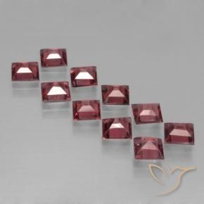 Shop natural 4.13ct ミディアムレッド パイロープガーネット gems, 四角形, from モザンビーグ at GemSelect. In stock, global shipping!