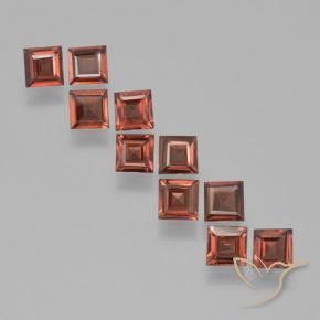 Shop natural 3.16ct ベリーレッド パイロープガーネット gems, 四角形, from モザンビーグ at GemSelect. In stock, global shipping!