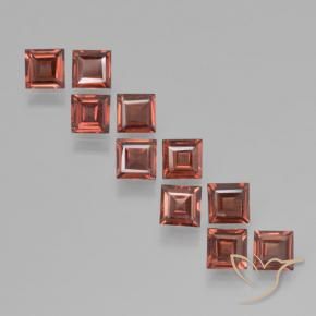 Shop natural 3.96ct ベリーレッド パイロープガーネット gems, 四角形, from モザンビーグ at GemSelect. In stock, global shipping!