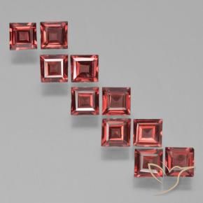 Shop natural 3.94ct ミディアムレッド パイロープガーネット gems, 四角形, from モザンビーグ at GemSelect. In stock, global shipping!
