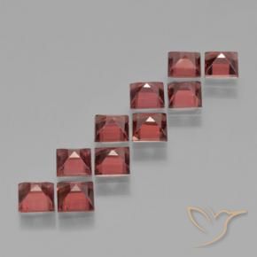 Shop natural 4.20ct ミディアムレッド パイロープガーネット gems, 四角形, from モザンビーグ at GemSelect. In stock, global shipping!