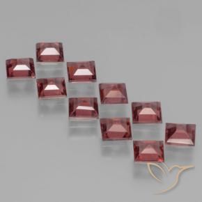 Shop natural 3.77ct メルローレッド パイロープガーネット gems, 四角形, from モザンビーグ at GemSelect. In stock, global shipping!