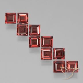 Shop natural 4.07ct ダークレッド パイロープガーネット gems, 四角形, from モザンビーグ at GemSelect. In stock, global shipping!