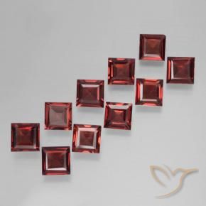 Shop natural 3.79ct ダークレッド パイロープガーネット gems, 四角形, from モザンビーグ at GemSelect. In stock, global shipping!