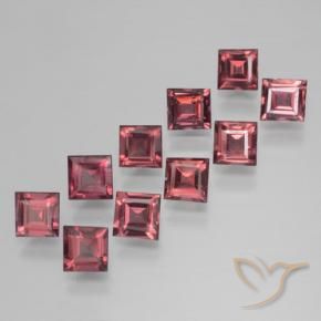 Shop natural 4.24ct ディープレッド パイロープガーネット gems, 四角形, from モザンビーグ at GemSelect. In stock, global shipping!