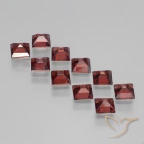 Shop natural 3.98ct ディープレッド パイロープガーネット gems, 四角形, from モザンビーグ at GemSelect. In stock, global shipping!