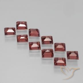 Shop natural 3.95ct ミディアムレッド パイロープガーネット gems, 四角形, from モザンビーグ at GemSelect. In stock, global shipping!