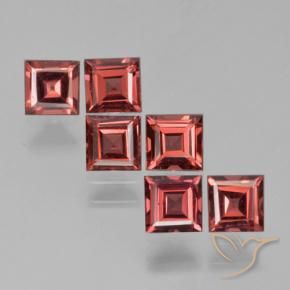 Shop natural 2.54ct ミディアムレッド パイロープガーネット gems, 四角形, from モザンビーグ at GemSelect. In stock, global shipping!