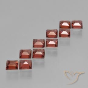 Shop natural 3.82ct ミディアムレッド パイロープガーネット gems, 四角形, from モザンビーグ at GemSelect. In stock, global shipping!