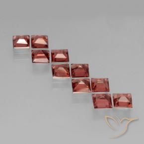 Shop natural 3.85ct ミディアムレッド パイロープガーネット gems, 四角形, from モザンビーグ at GemSelect. In stock, global shipping!