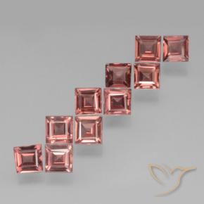Shop natural 3.52ct ミディアムレッド パイロープガーネット gems, 四角形, from モザンビーグ at GemSelect. In stock, global shipping!