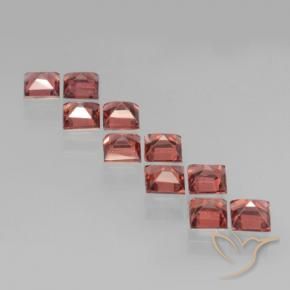 Shop natural 4.03ct ディープレッド パイロープガーネット gems, 四角形, from モザンビーグ at GemSelect. In stock, global shipping!