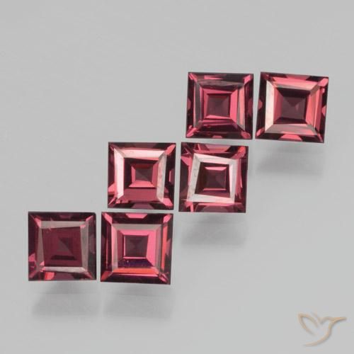Shop natural 2.57ct ラズベリーレッド パイロープガーネット gems, 四角形, from モザンビーグ at GemSelect. In stock, global shipping!