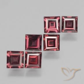 Shop natural 2.78ct ディープレッド パイロープガーネット gems, 四角形, from モザンビーグ at GemSelect. In stock, global shipping!