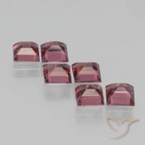 Shop natural 2.78ct ダークレッド パイロープガーネット gems, 四角形, from モザンビーグ at GemSelect. In stock, global shipping!