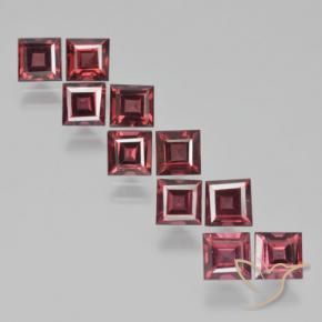 Shop natural 4.48ct ダークレッド パイロープガーネット gems, 四角形, from モザンビーグ at GemSelect. In stock, global shipping!